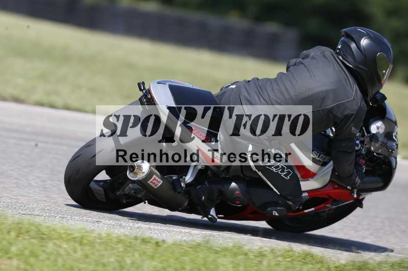 /44 09.08.2025 Plüss Moto Sport ADR/Einsteiger/unklar backside